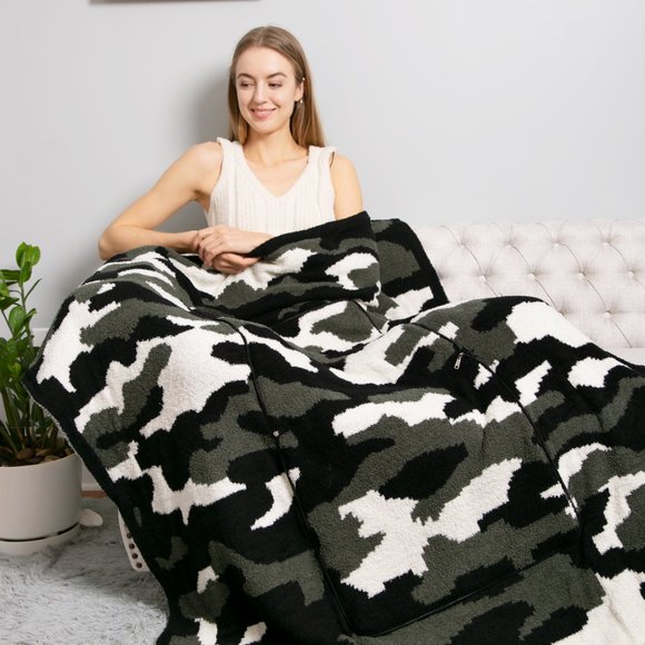 P/S 2 in 1 Blanket/Pillow! Camouflage Pattern Luxury Soft Throw Blanket & Pillow - Picture 8 of 13